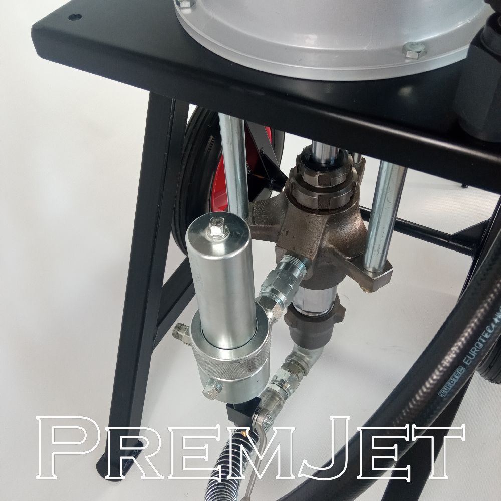 окрасочный аппарат PremJet высокого давления с передаточным соотношением 68:1
